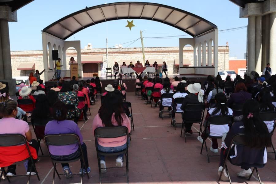 No puede haber desarrollo, sin equidad e igualdad hacia las mujeres: Eddy Roldán