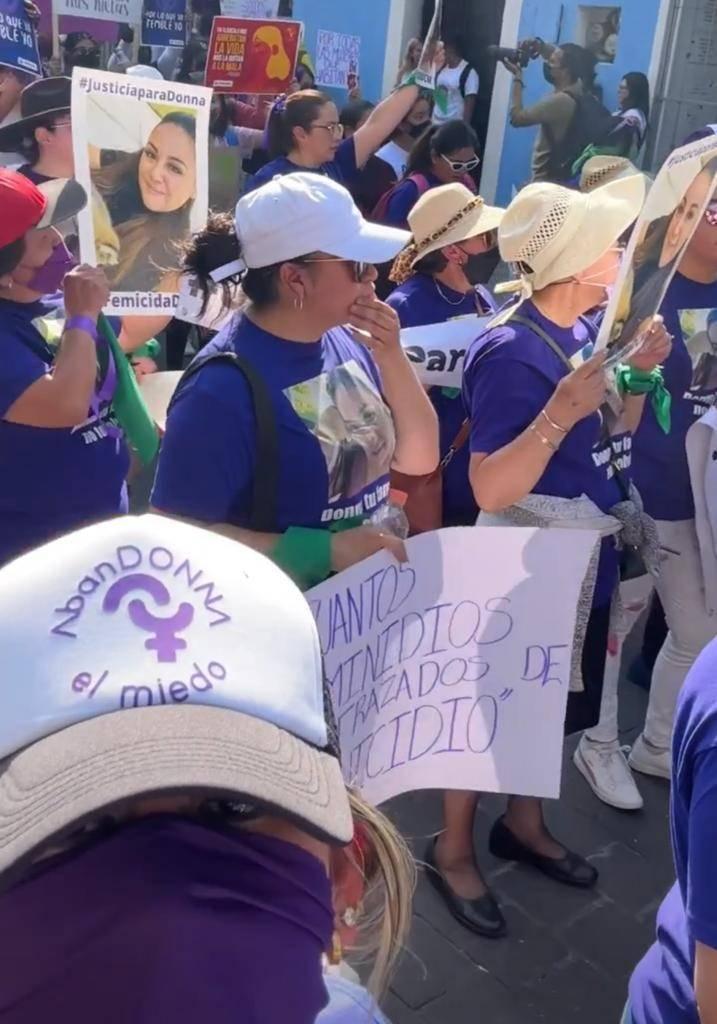 Mujeres exigen justicia por feminicidio de empresaria