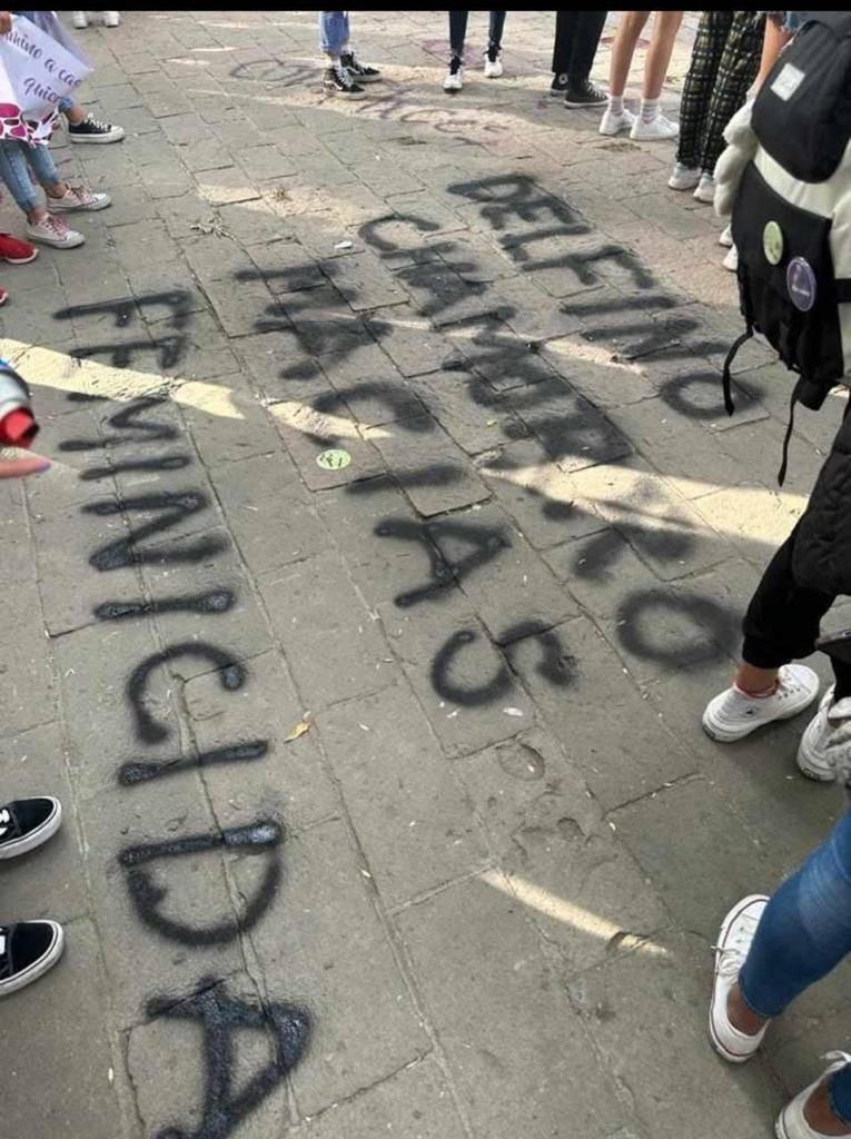 Mujeres exigen justicia por feminicidio de empresaria