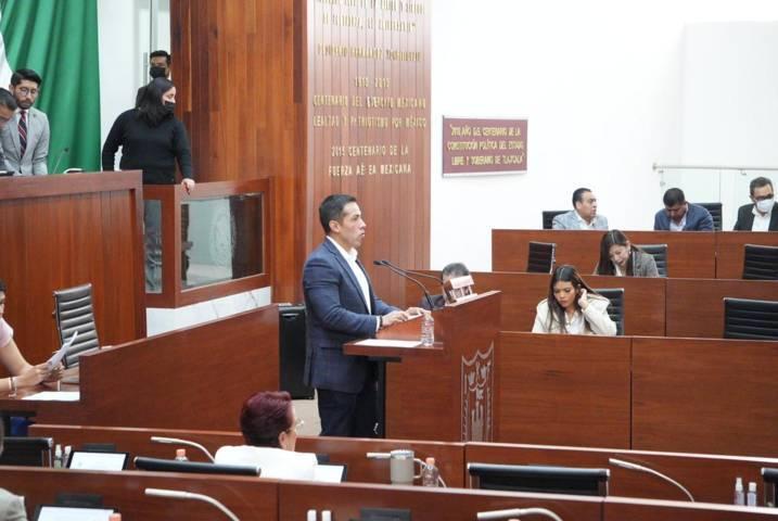 Promueve Bladimir Zainos contratación de adultos mayores en la administración pública municipal