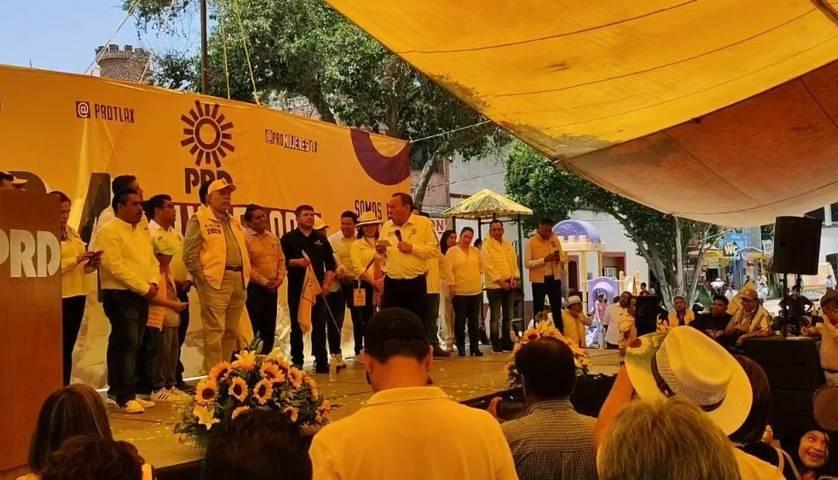 Jesús Zambrano pide unidad a los tlaxcaltecas para detener la nueva dictadura  