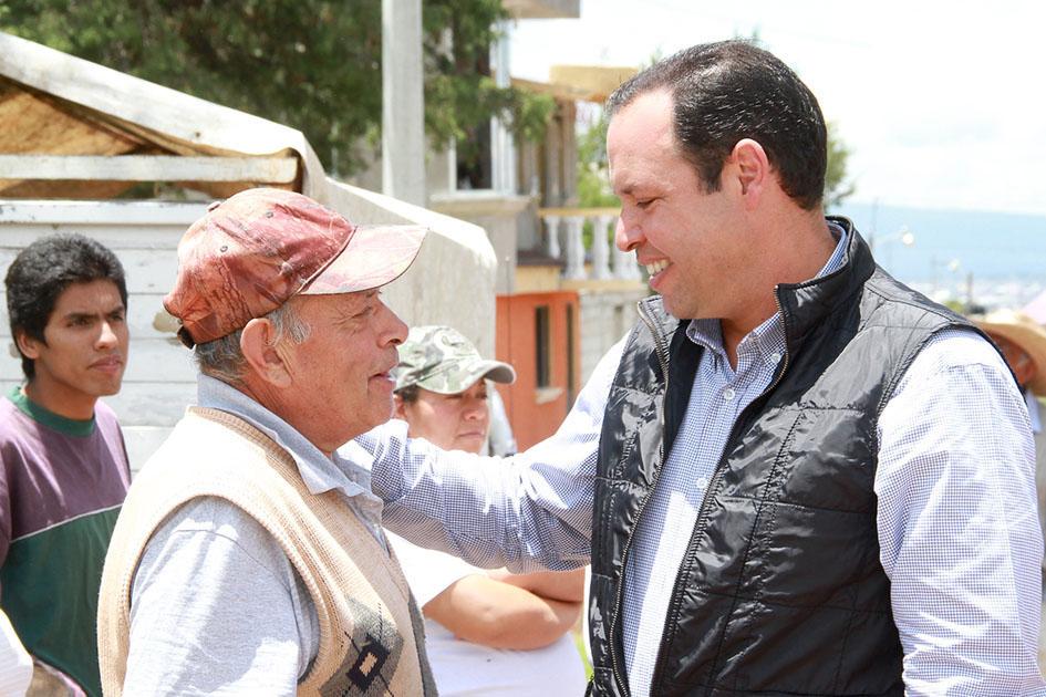 Proyecta el Ayuntamiento de Apizaco ampliar la red de agua y drenaje en Morelos