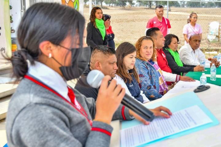 Entrega SMDIF Huamantla lentes gratuitos a estudiantes del pueblo de San José Xicohténcatl