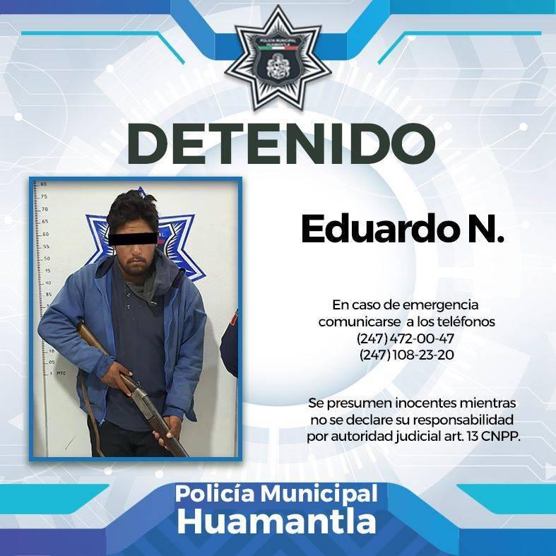 Detienen elementos de seguridad pública de Huamantla a persona con arma de fuego