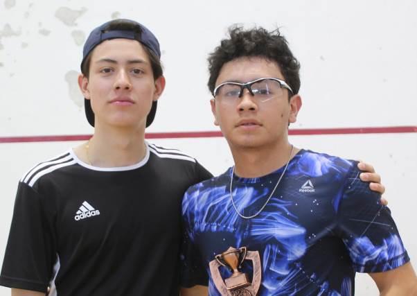 Tlaxcaltecas aparecen en el top tres del torneo clasificatorio de squash
