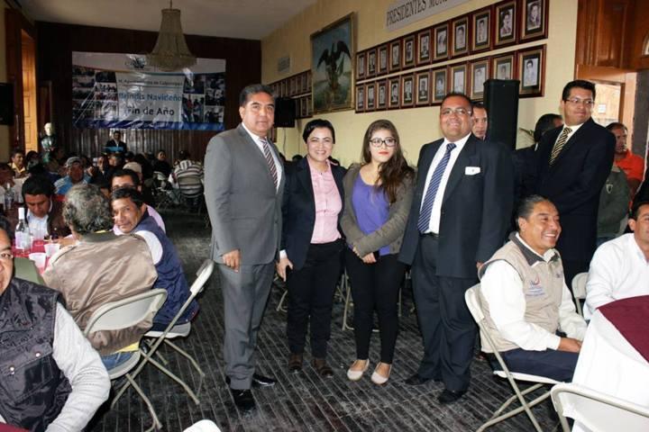 Ofrece H. Ayuntamiento de Calpulalpan  convivio de fin de año a su personal