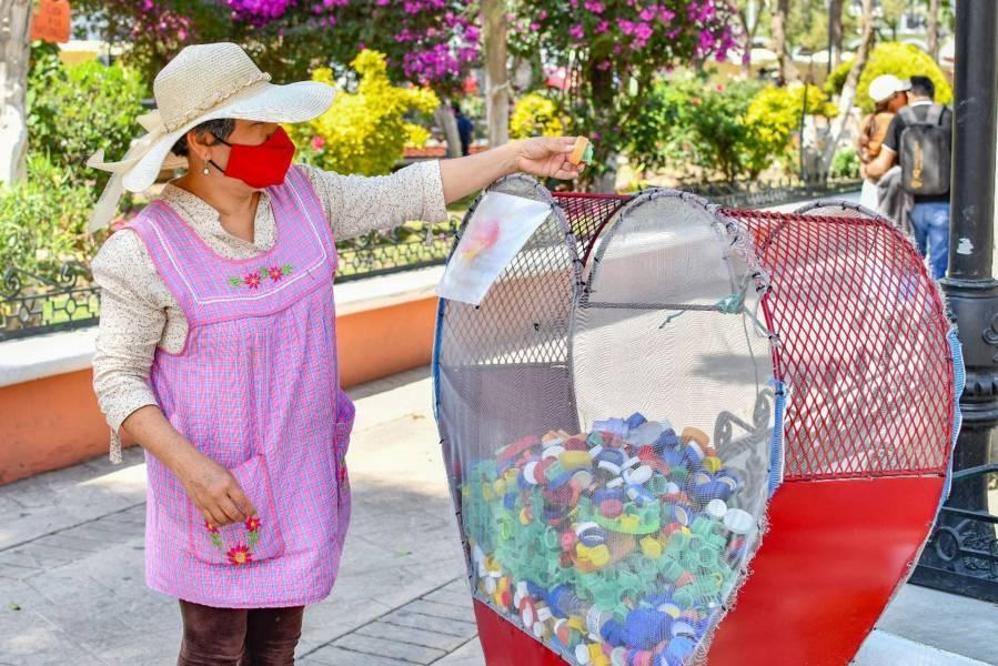 Invita Ayuntamiento de Huamantla a seguir donando tapitas de plástico a niñas y niños con leucemia