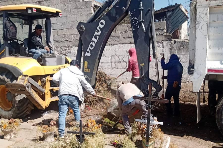 Realiza Ayuntamiento de Huamantla labores de mantenimiento en panteones municipales
