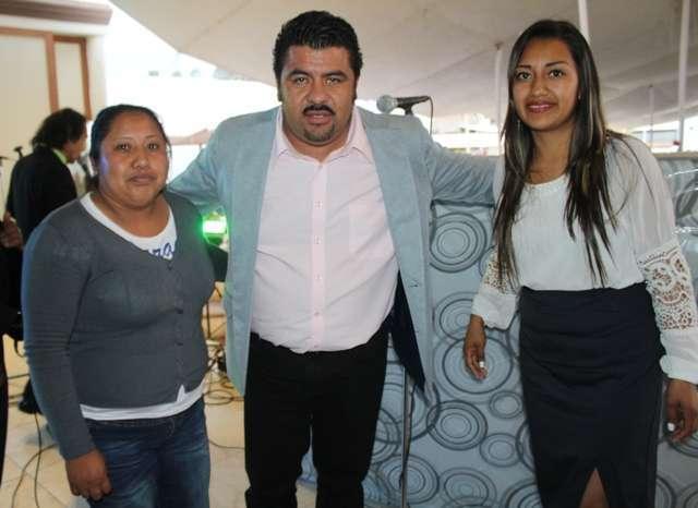 Alcalde de Tepetitla reconoce el trabajo de las madres de familia