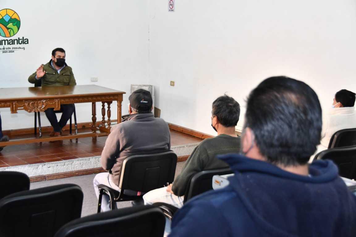 Sensibiliza Ayuntamiento de Huamantla a tianguista sobre medidas preventivas