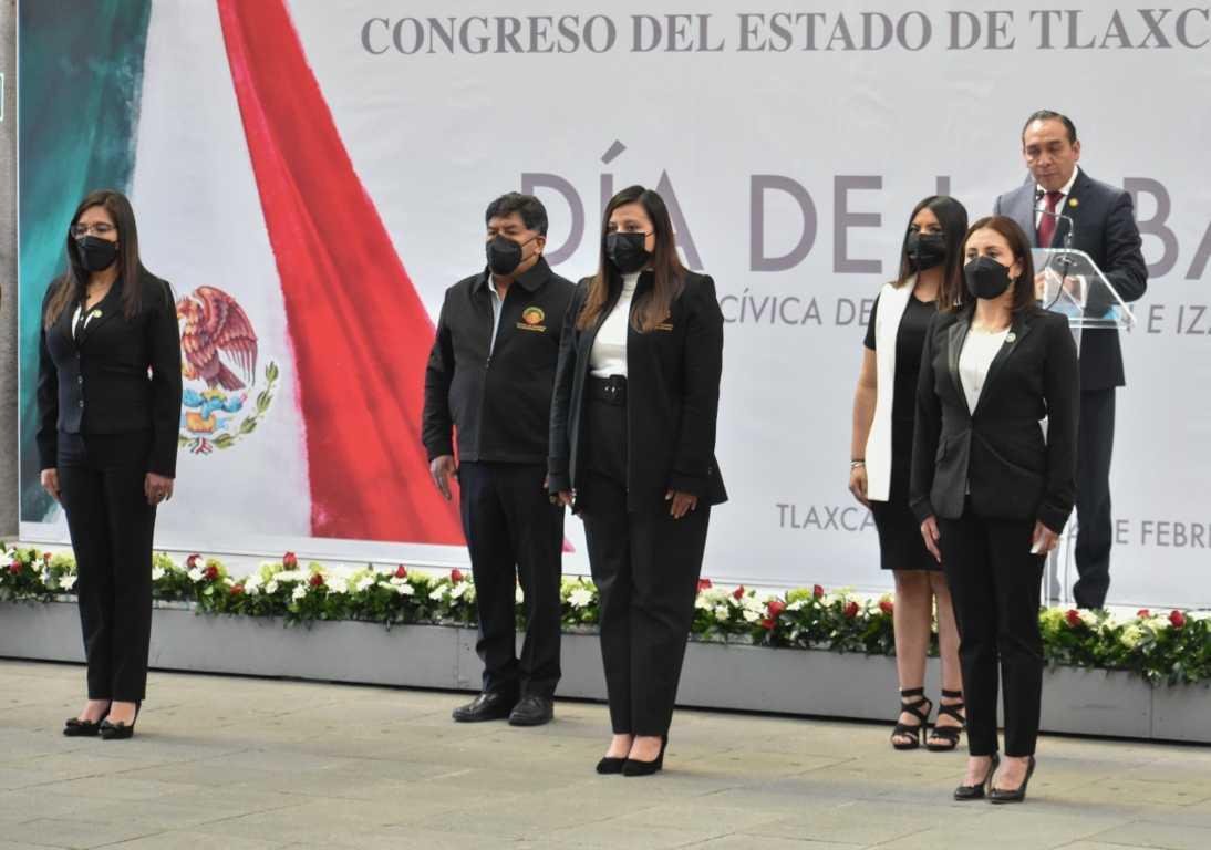 Con nueva Bandera, Congreso de Tlaxcala celebra este 24 de febrero
