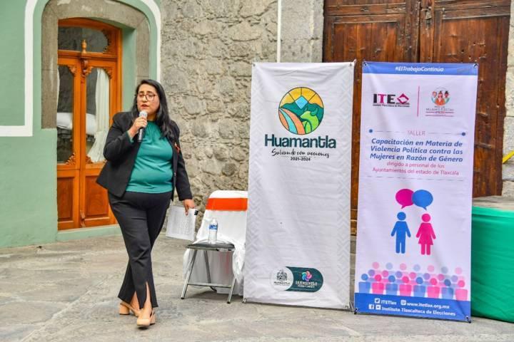 Concientiza Ayuntamiento de Huamantla a funcionarios públicos sobre violencia de género
