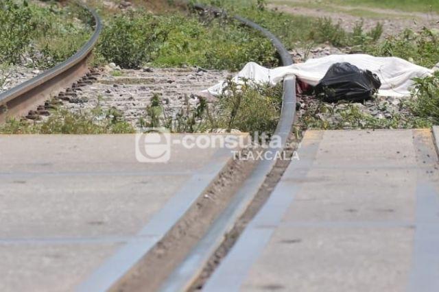 Sujeto muere arrollado por el tren en Papalotla