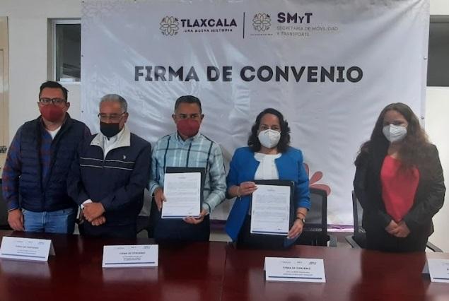 Avalan convenio para beneficiar a estudiantes universitarios de Tlaxcala
