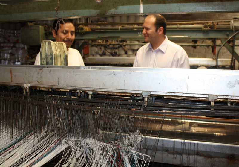 Busca Juan Corral Mier rescatar la industria textil y tradiciones de Chiautempan