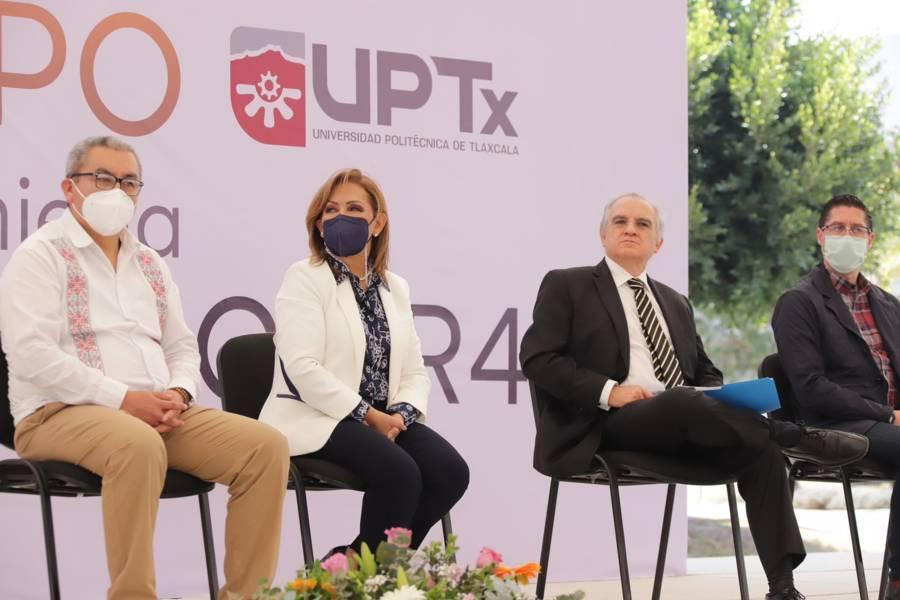 Estudiantes de la UPTX presentaron proyectos durante Expo Ingeniería Financiera
