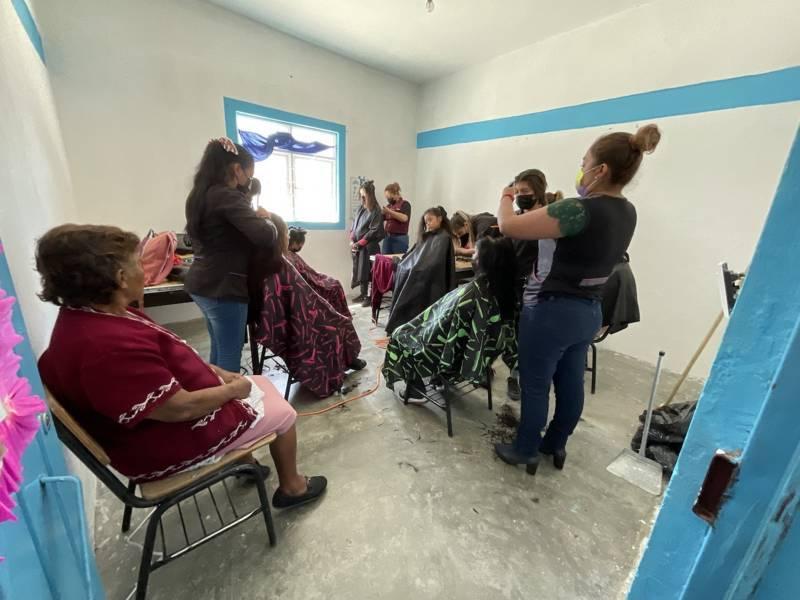 Reciben con entusiasmo a la brigada “DIF en tu comunidad” a San José Xicohténcatl