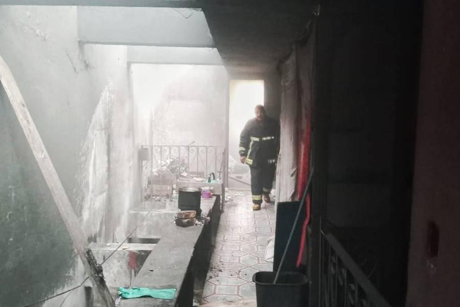 Rescata seguridad pública de Huamantla a mujer en conato de incendio