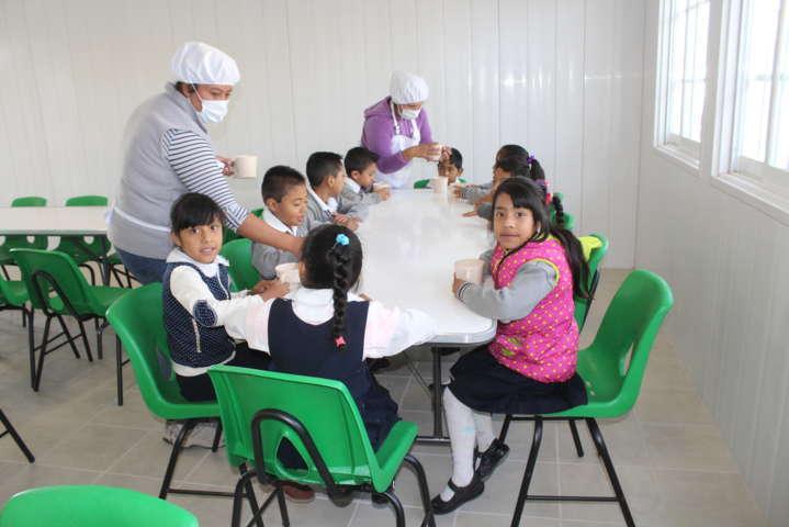 Presidenta del SMDIF de Lardizábal inauguró desayunador escolar