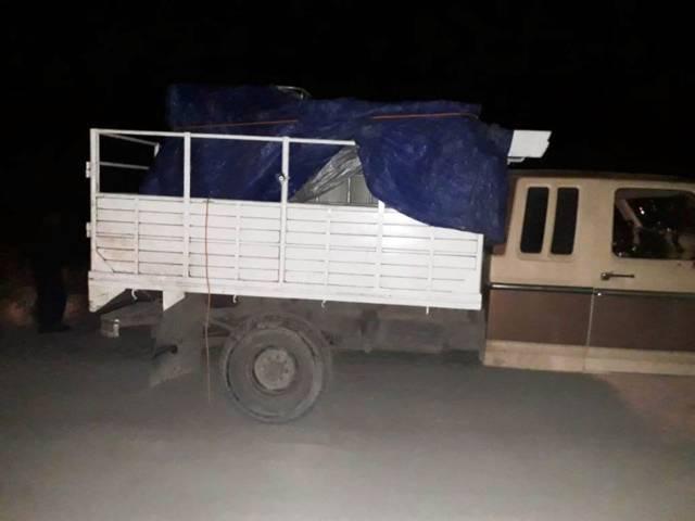 Policía Estatal asegura camioneta usada para trasiego de hidrocarburo en Calpulalpan