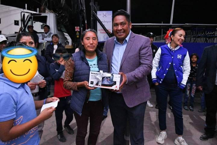 Celebra PAN a mamás, niñas y niños de Tlaltelulco
