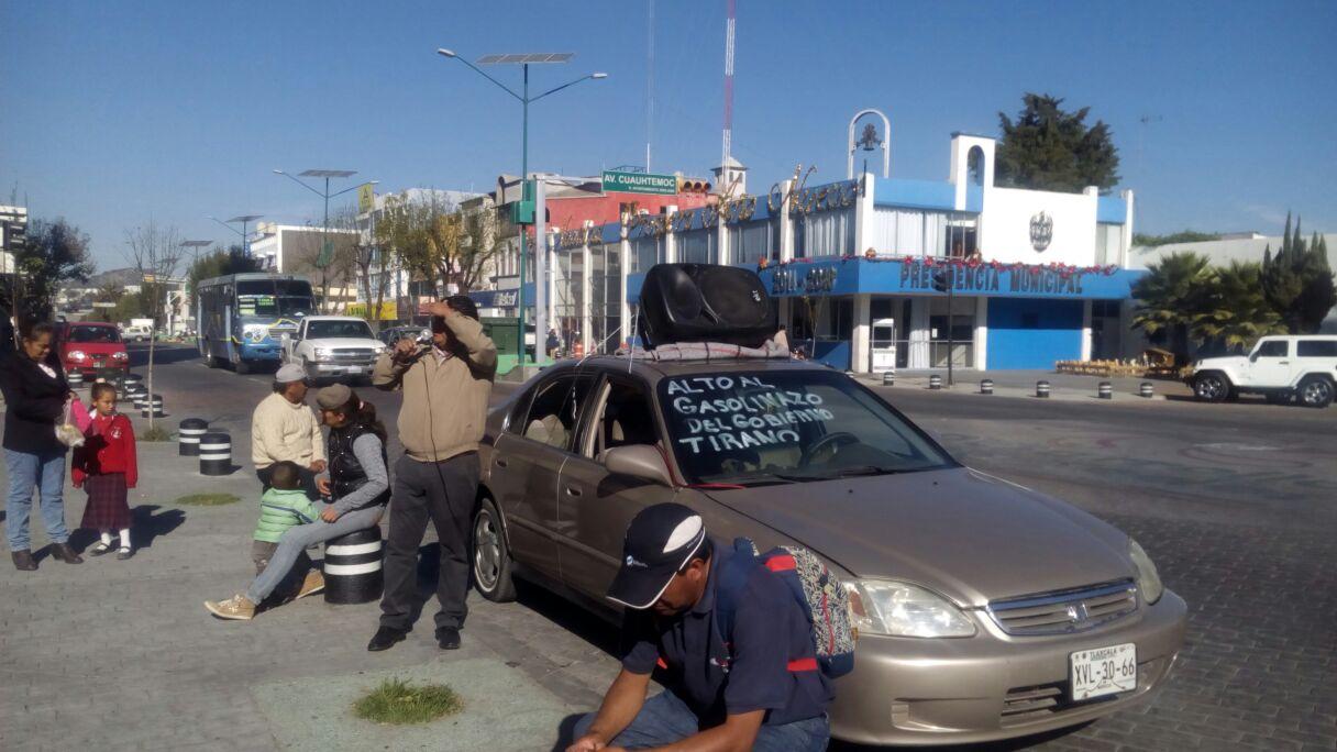 Inicia protesta por gasolinazos en Apizaco