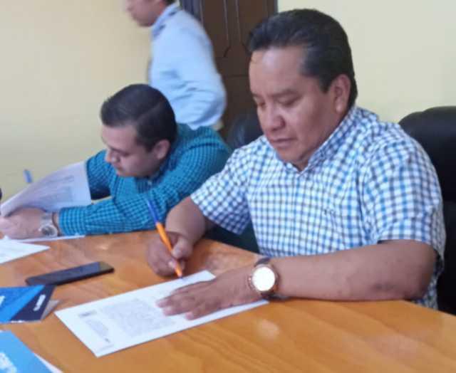 Xaloztoc ya cuenta con comité de censo 2020 lo encabeza el alcalde