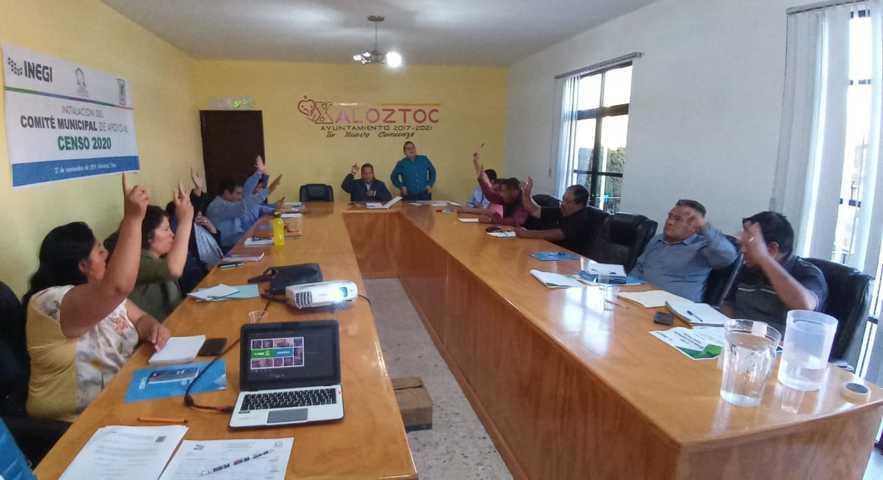 Xaloztoc ya cuenta con comité de censo 2020 lo encabeza el alcalde