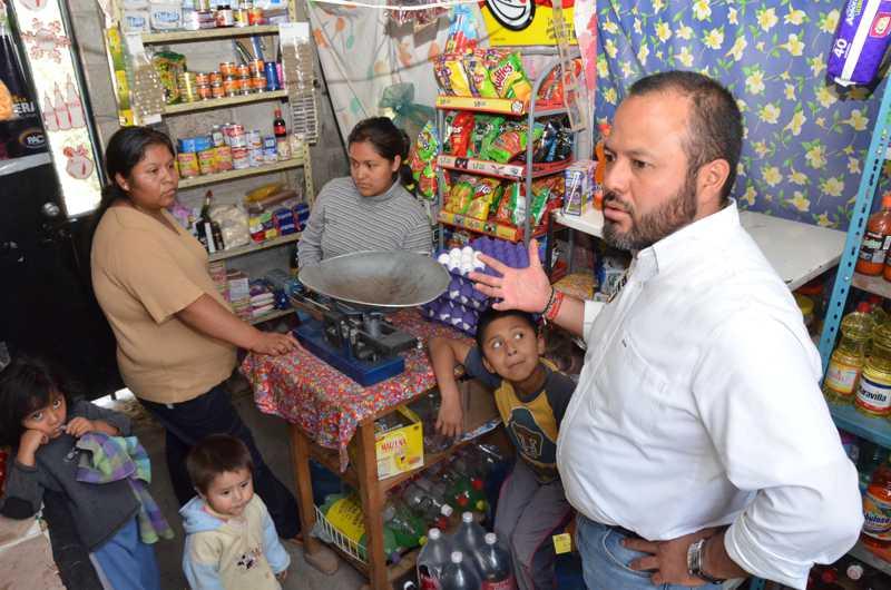 Ciudadanos de Cuahutelulpan respaldan a Paco Hernández