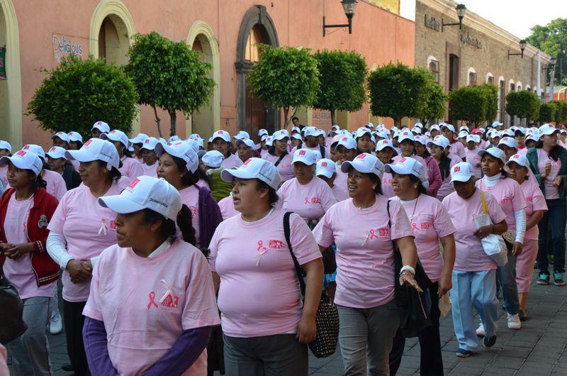 Realiza Tlaxcala caminata contra la lucha de cancer de mama en Tlaxcala