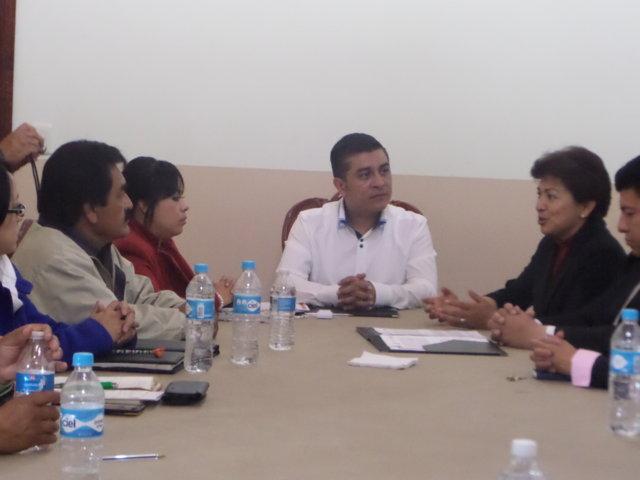 Alcalde de Tetla firma convenio con Icatlax y Cecyte 