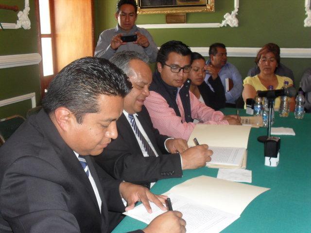 Firman convenio interinstitucional Huamantla e Ixtenco