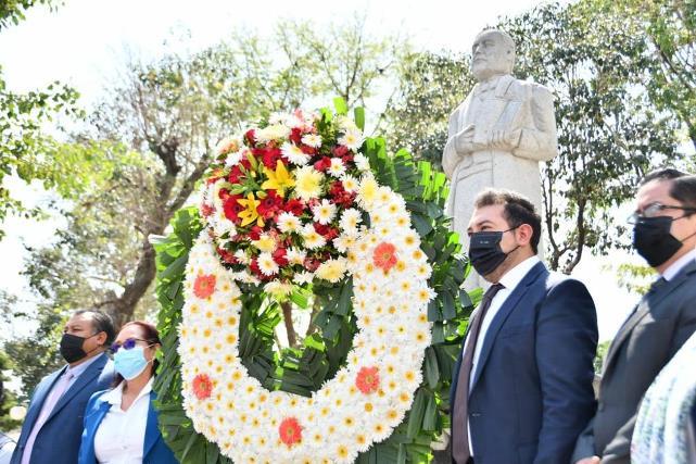 Conmemora Huamantla el 216 aniversario del natalicio de Benito Juárez