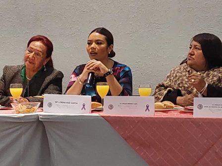 Conmemora Lorena Ruiz con mujeres de Apizaco el 8 de Marzo