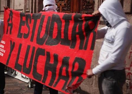 Normalistas preparan mega marcha para este día por supuesta represión 