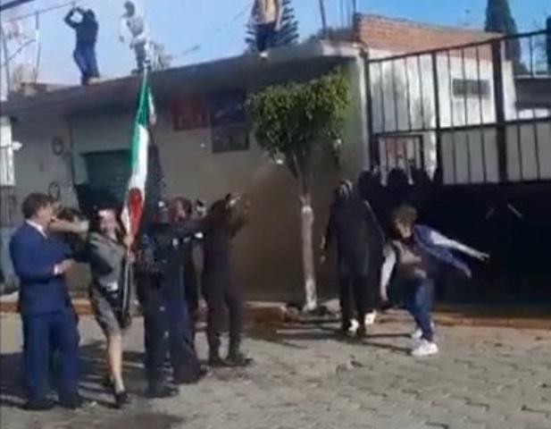 Ayuntamiento de Mazatecohco pide justicia por agresión a la alcaldesa