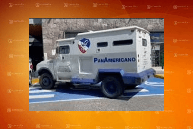 Atacan a custodios de camioneta de valores en Huamantla  
