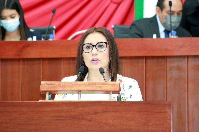 Propone Reyna Báez Ley Laboral que beneficia a mujeres embarazadas