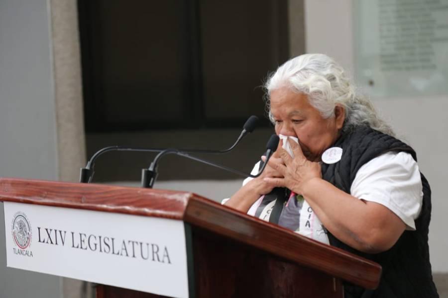 Activista Irinea Buendía se presenta en el Congreso del Estado 