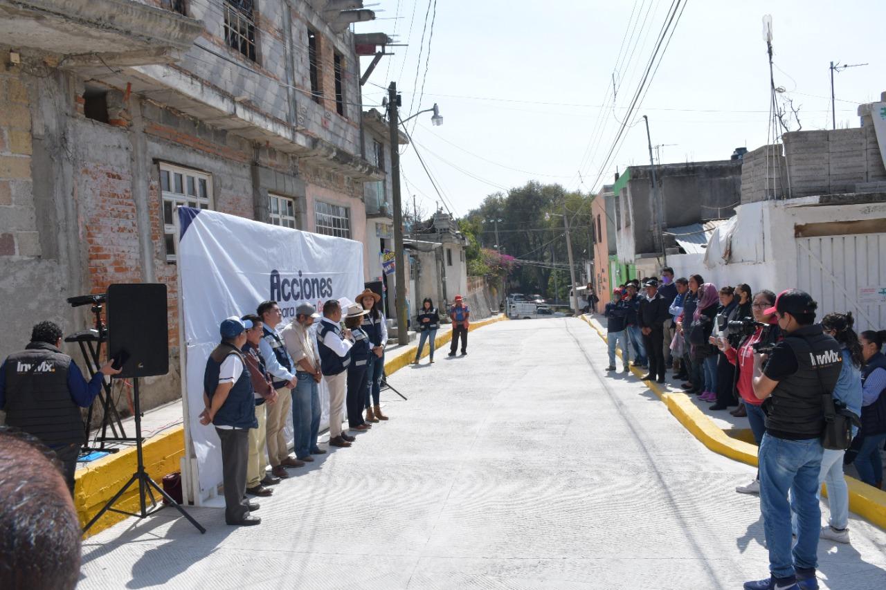 Alcalde de Apetatitlán entrega obra complementaria en la comunidad de Tecolotla