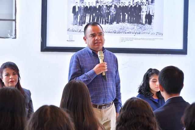 Ángelo Gutiérrez inauguró exposición “Trazos de Libertad” en Apetatitlán