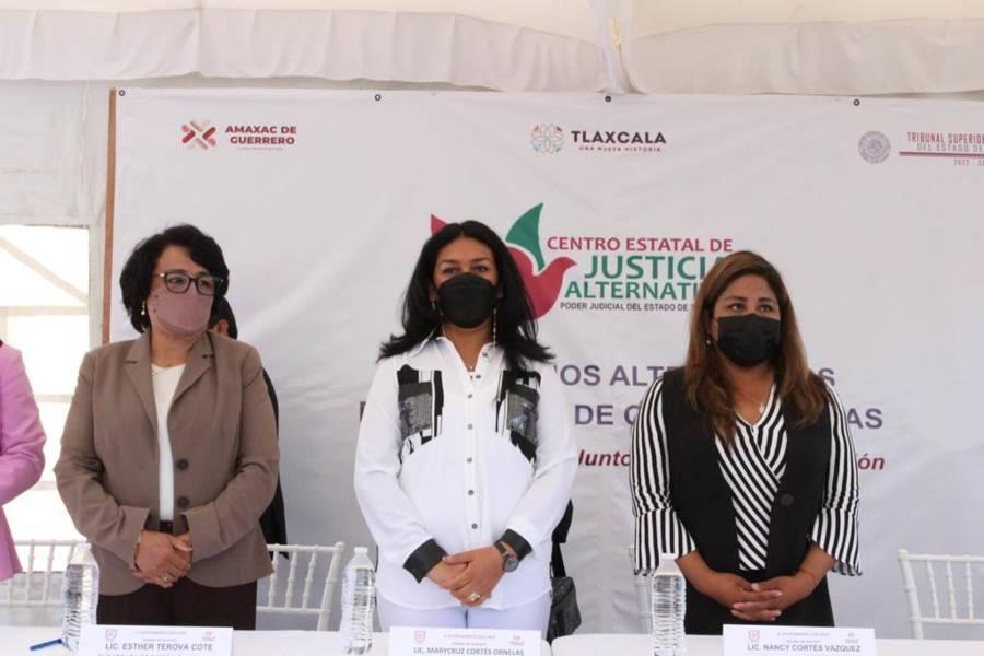 Acerca Poder Judicial del Estado la Justicia Alternativa a los habitantes de Amaxac