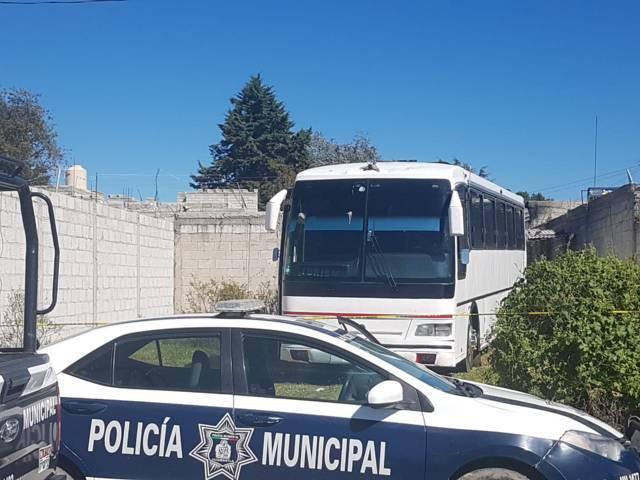 Asegura policía municipal predio con combustible robado y autobús