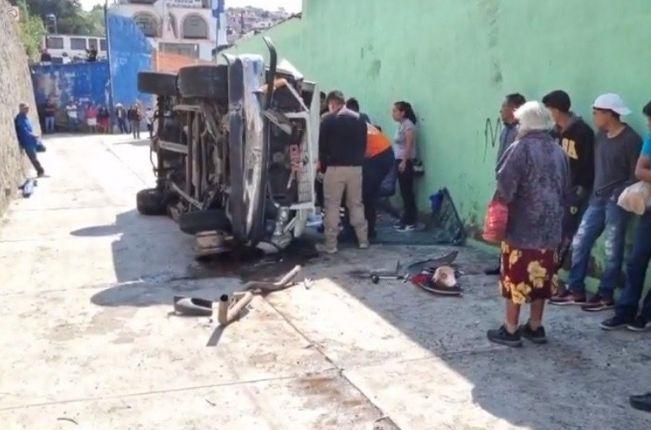 Comerciantes sufren accidente carretero en Totolac; reportan cinco lesionados 