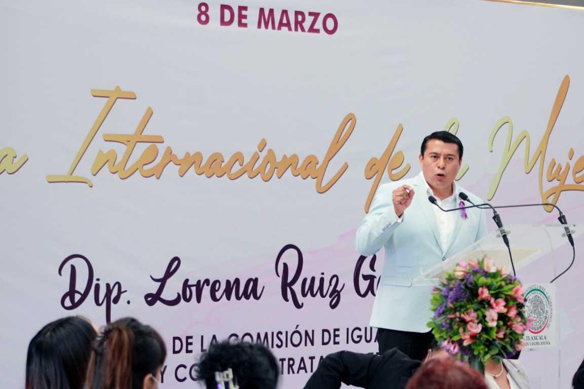 Reconoce Rubén Terán logros del activismo de mujeres tlaxcaltecas