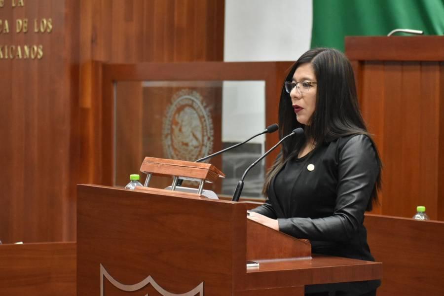Propone Leticia Martínez reformar la Constitución para beneficiar a las juventudes