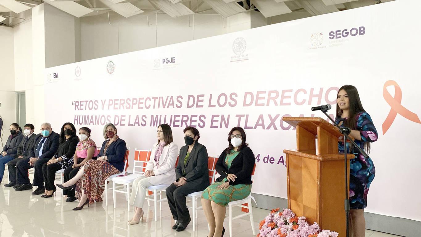 Leyes justas, la llave para lograr el desarrollo pleno de mujeres: Lorena Ruiz