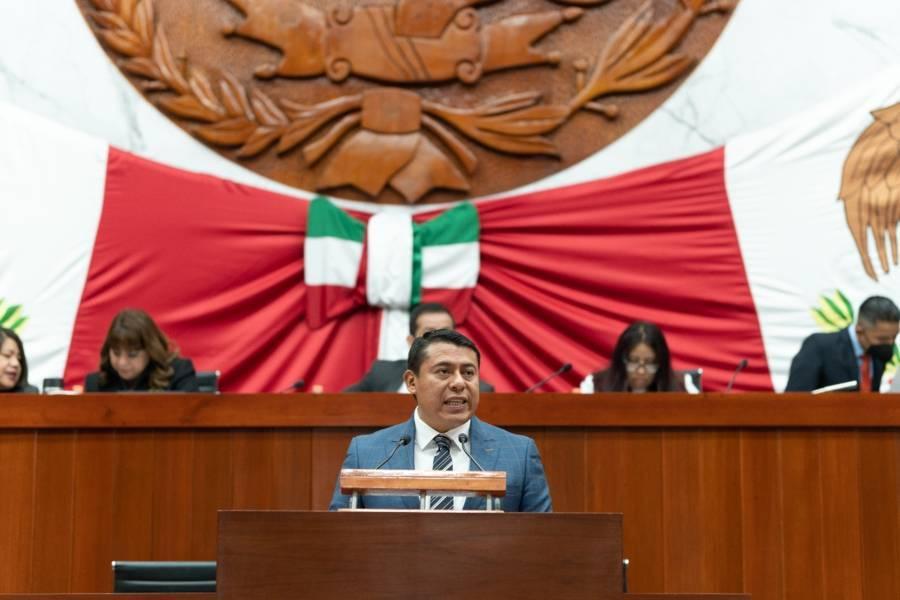 Ley de Archivos del Estado, será vanguardista: Rubén Terán Águila