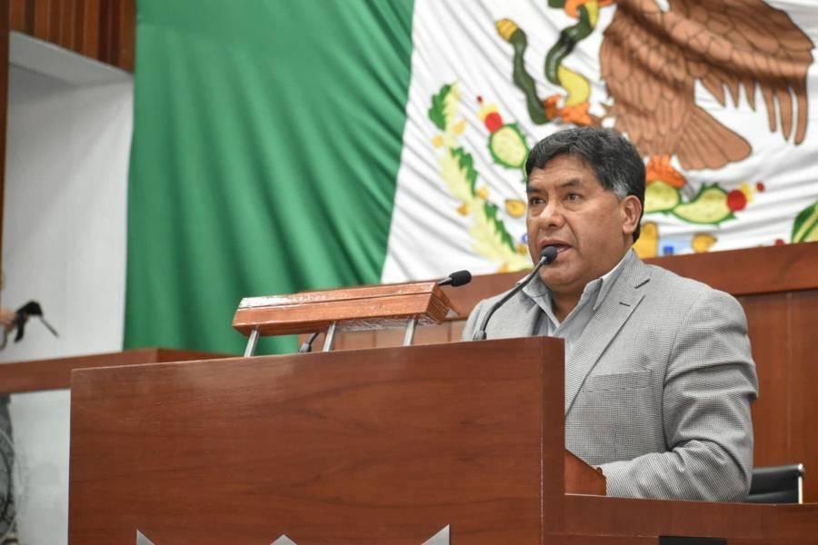 Avala Congreso reforma impulsada por Vicente Morales para transparentar licitaciones