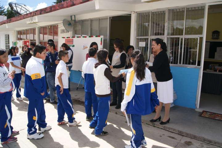 Concientizan a padres de familia en prevención de violencia y delincuencia juvenil en Nanacamilpa